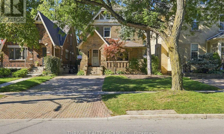 837 Wellington Street