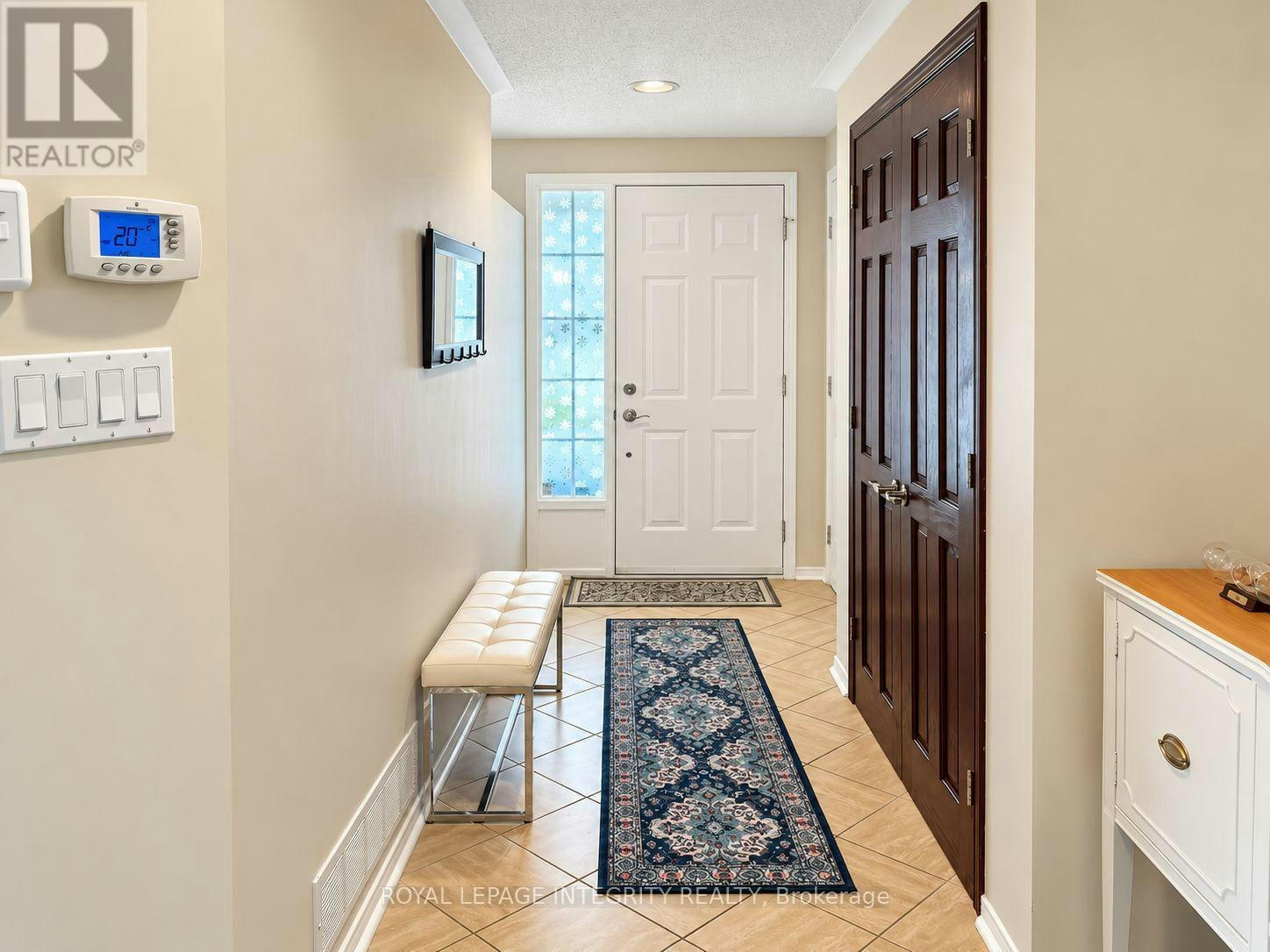 42 Settler's Ridge Way, Ottawa, ON, K2J 4V2 - 4