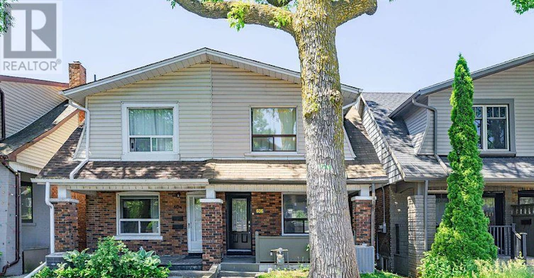 606 Coxwell Avenue, Toronto, ON, M4C 3B6 - 2