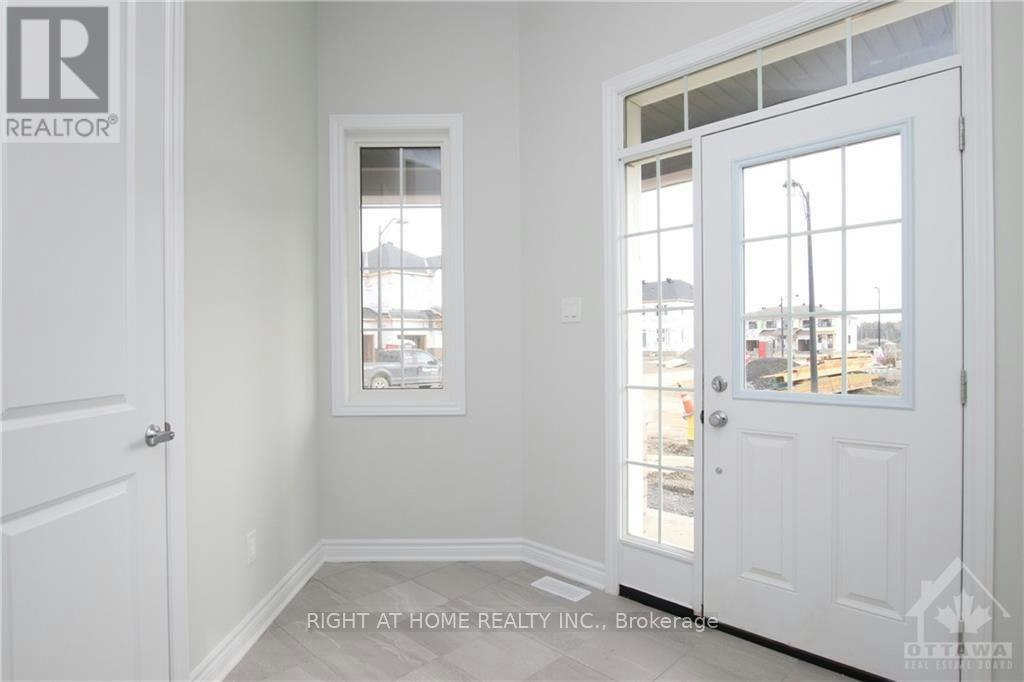 106 Mesa Drive, Ottawa, ON, K2J 6V9 - 9