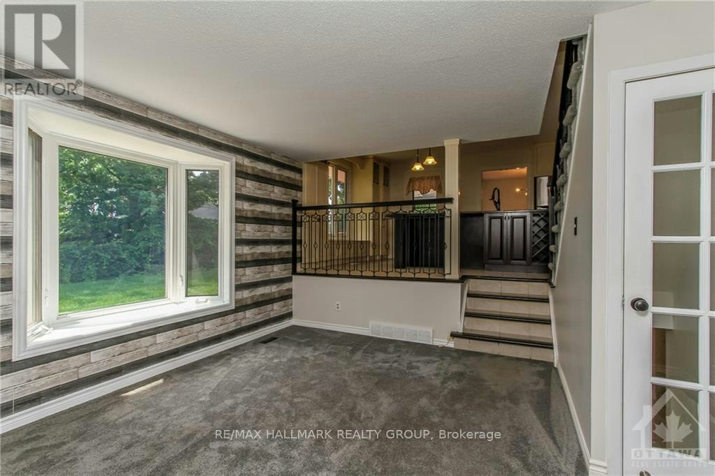 570 Duff Crescent, Ottawa, ON, K1J 7C5 - 10