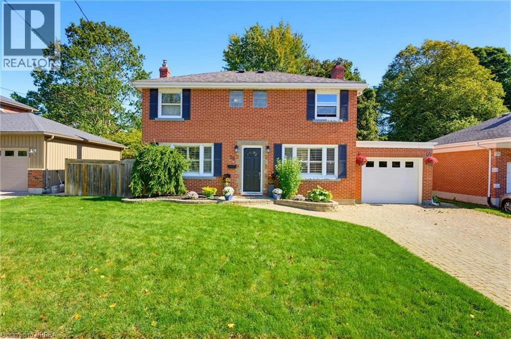 38 Admiral Road, Brantford, ON, N3R 1L6