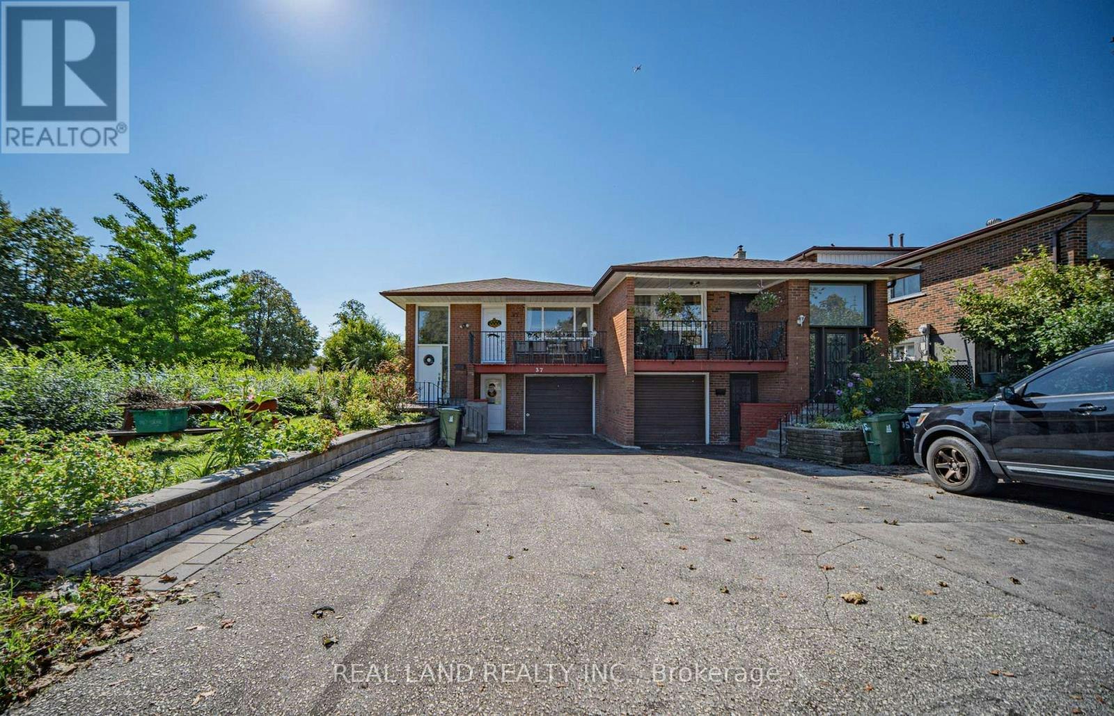 37 Pawnee Avenue, Toronto, ON, M2H 3C6