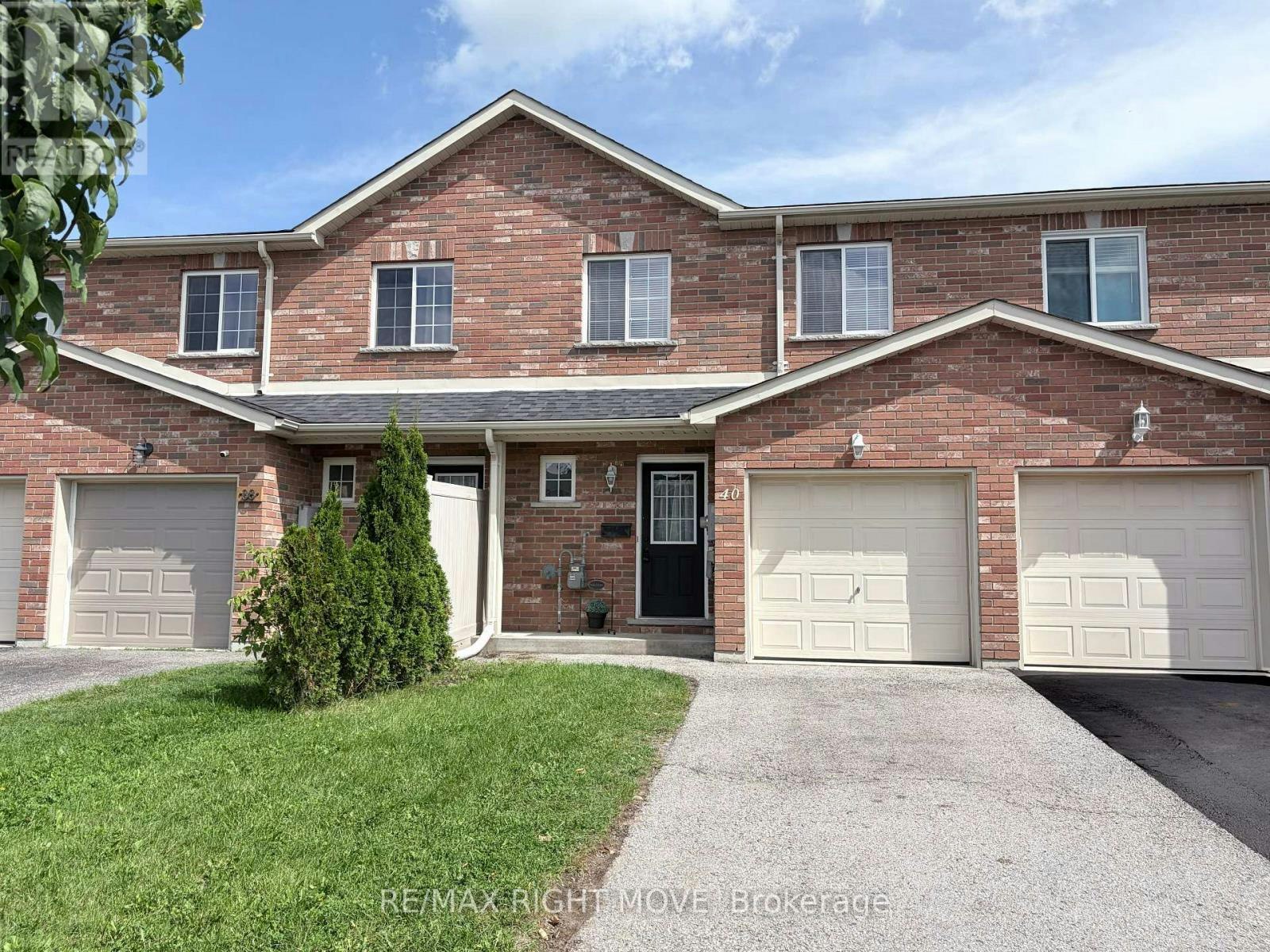 40 Michelle Drive, Orillia, ON, L3V 0B3