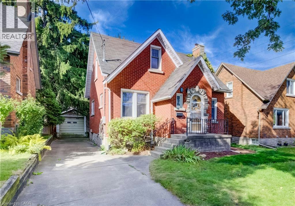 7 Locust Street, Kitchener, ON, N2H 1W6