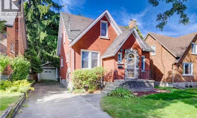 7 Locust Street