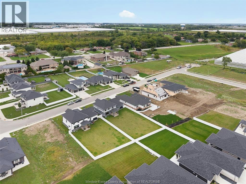 1933 Villa Canal Drive, Kingsville, ON, N9Y 0G5 - 44