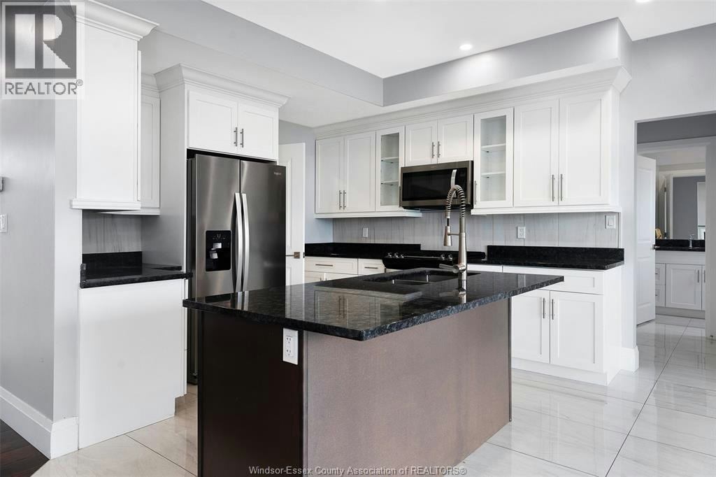 1933 Villa Canal Drive, Kingsville, ON, N9Y 0G5 - 18
