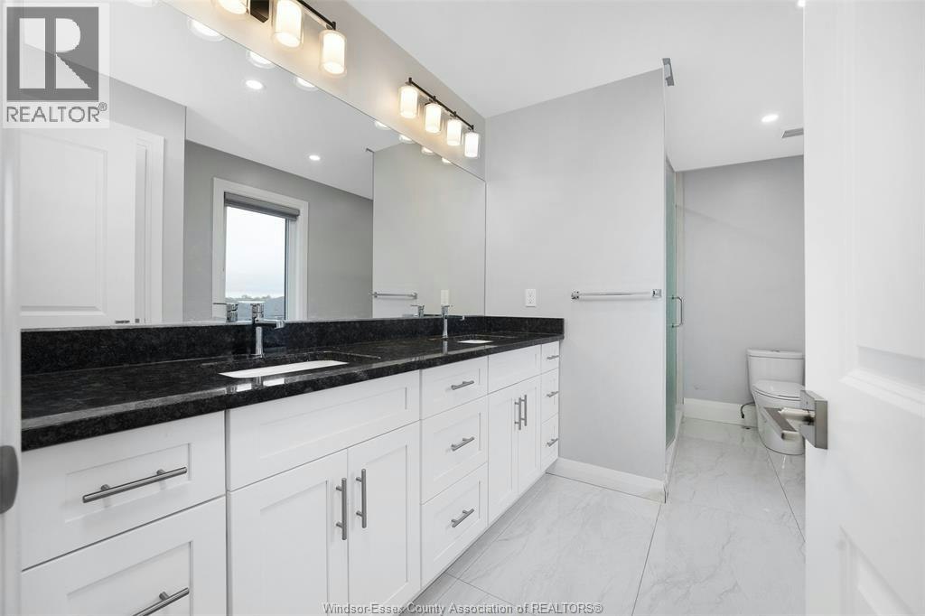 1933 Villa Canal Drive, Kingsville, ON, N9Y 0G5 - 32