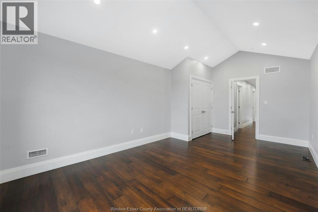 1933 Villa Canal Drive, Kingsville, ON, N9Y 0G5 - 26