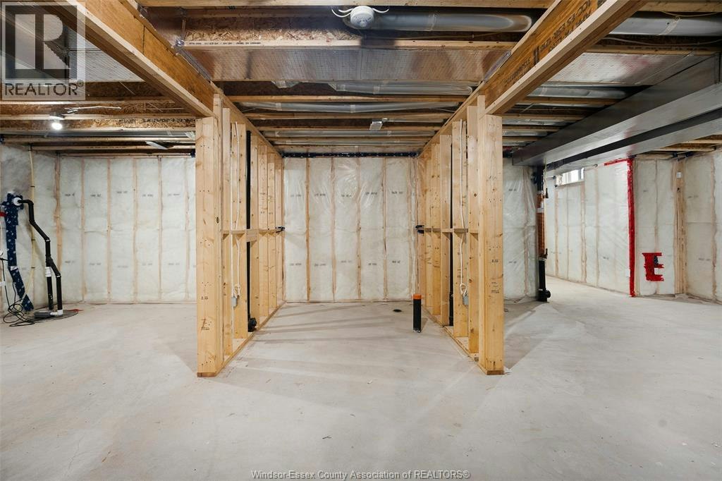 1933 Villa Canal Drive, Kingsville, ON, N9Y 0G5 - 40