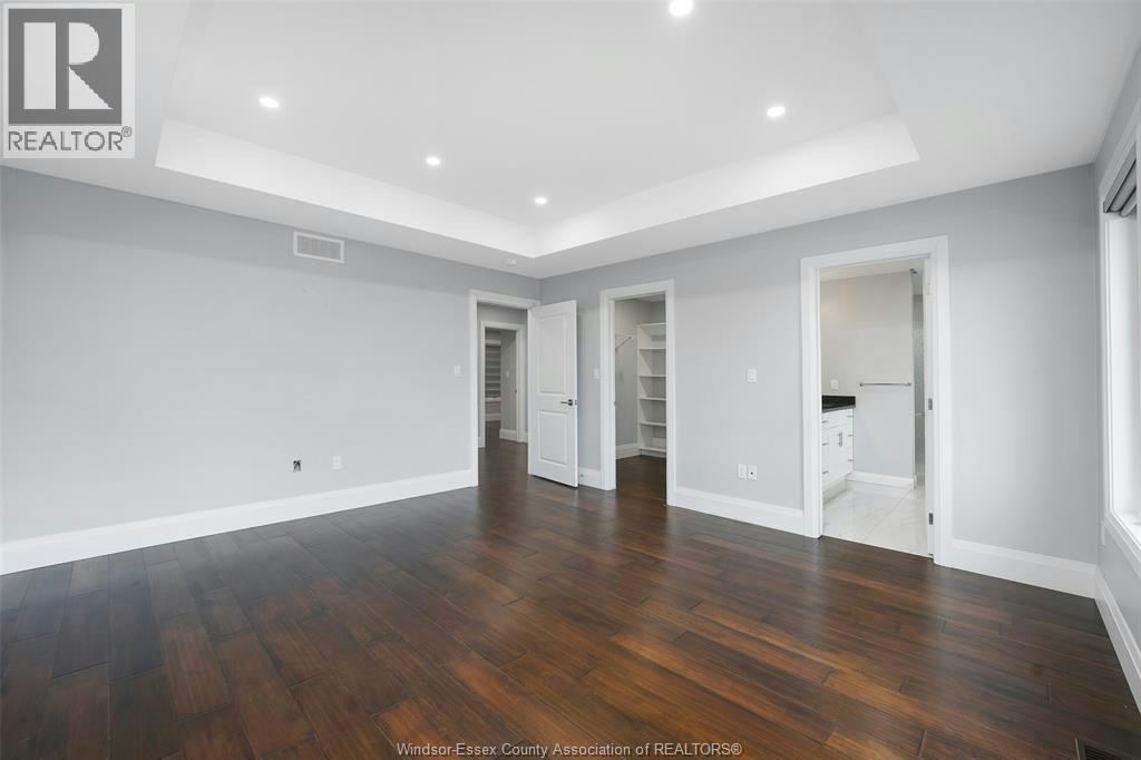 1933 Villa Canal Drive, Kingsville, ON, N9Y 0G5 - 31