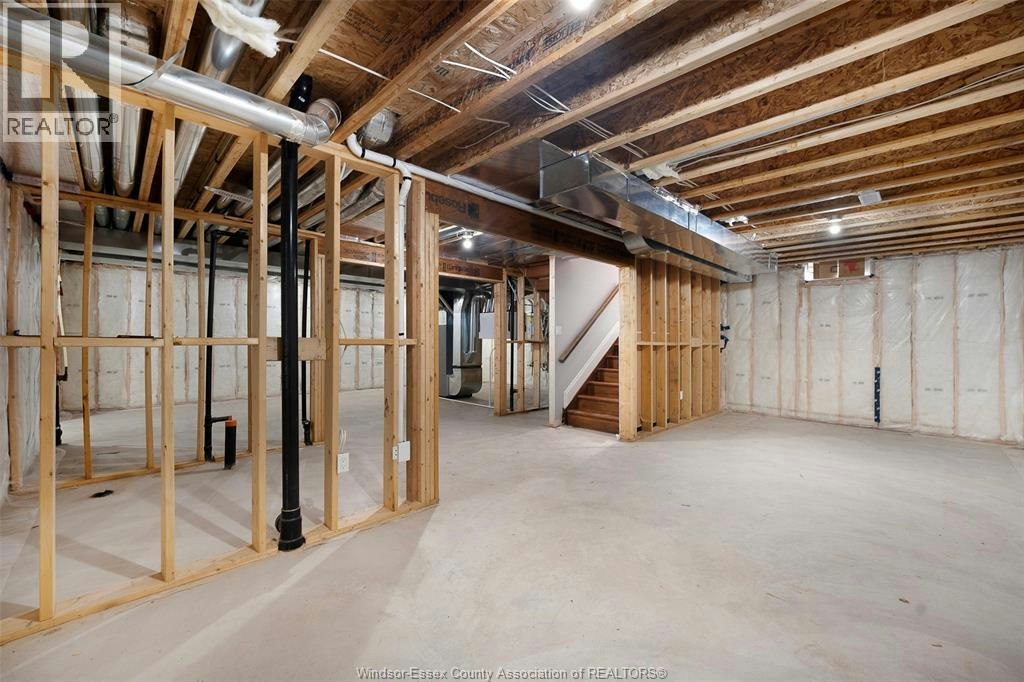 1933 Villa Canal Drive, Kingsville, ON, N9Y 0G5 - 37