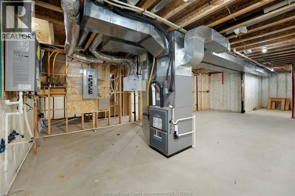1933 Villa Canal Drive, Kingsville, ON, N9Y 0G5 - 39