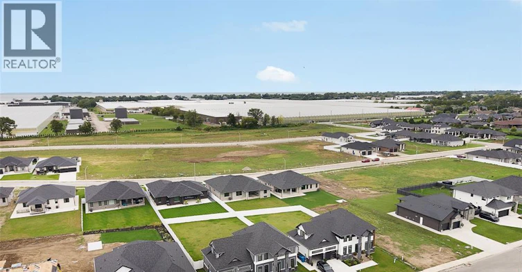 1933 Villa Canal Drive, Kingsville, ON, N9Y 0G5 - 41