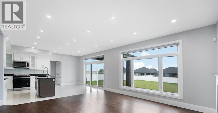 1933 Villa Canal Drive, Kingsville, ON, N9Y 0G5 - 14