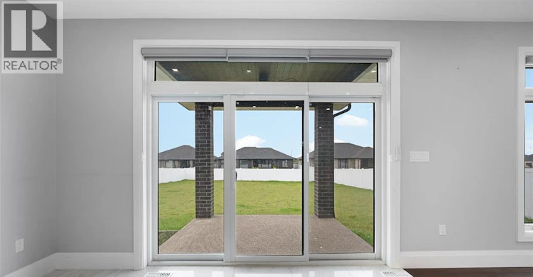 1933 Villa Canal Drive, Kingsville, ON, N9Y 0G5 - 17