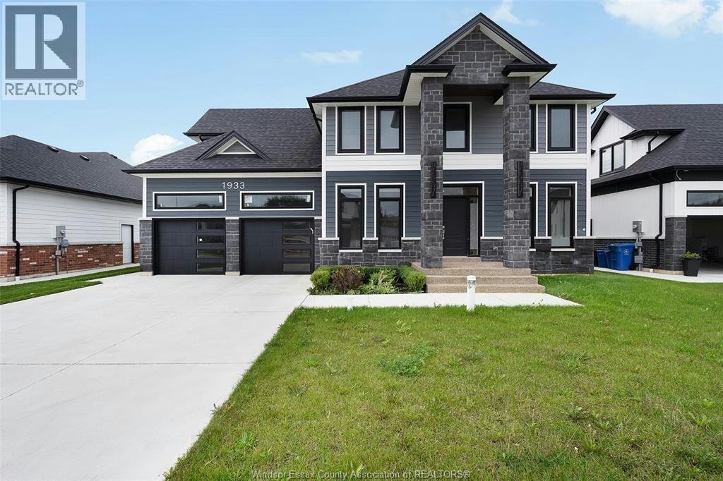 1933 Villa Canal Drive, Kingsville, ON, N9Y 0G5