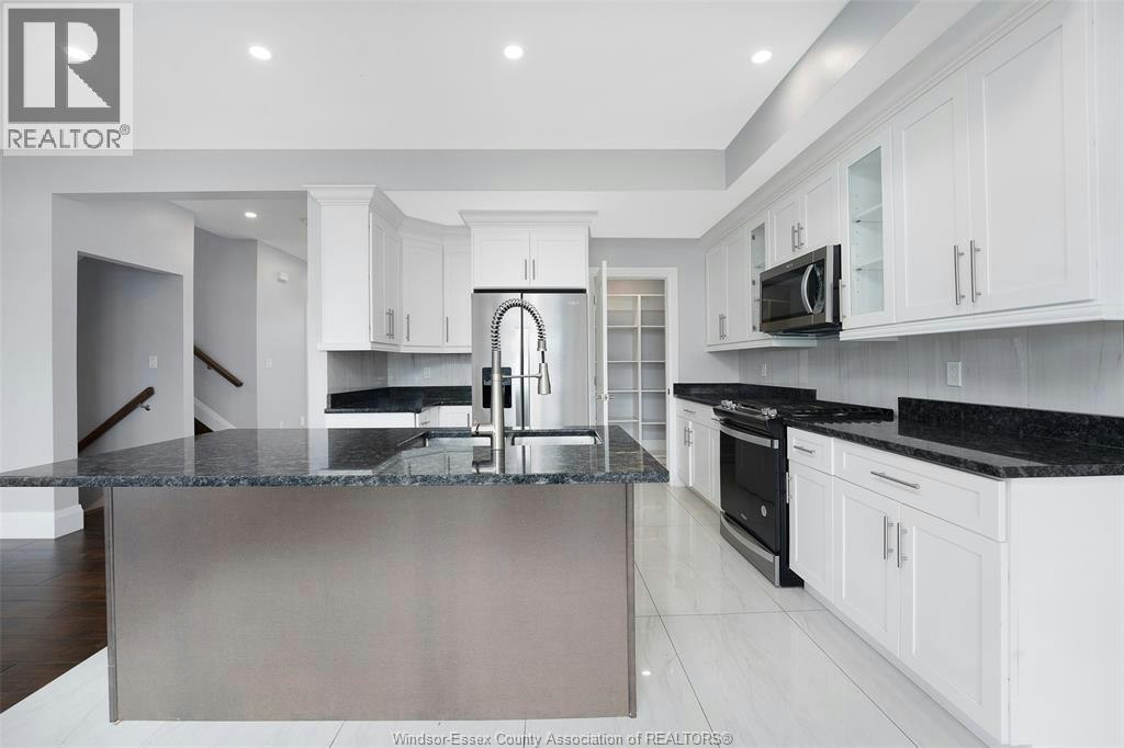 1933 Villa Canal Drive, Kingsville, ON, N9Y 0G5 - 19