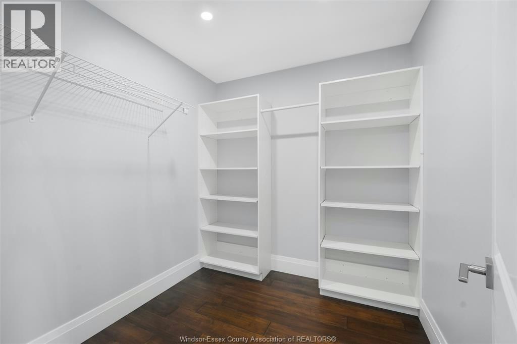 1933 Villa Canal Drive, Kingsville, ON, N9Y 0G5 - 34