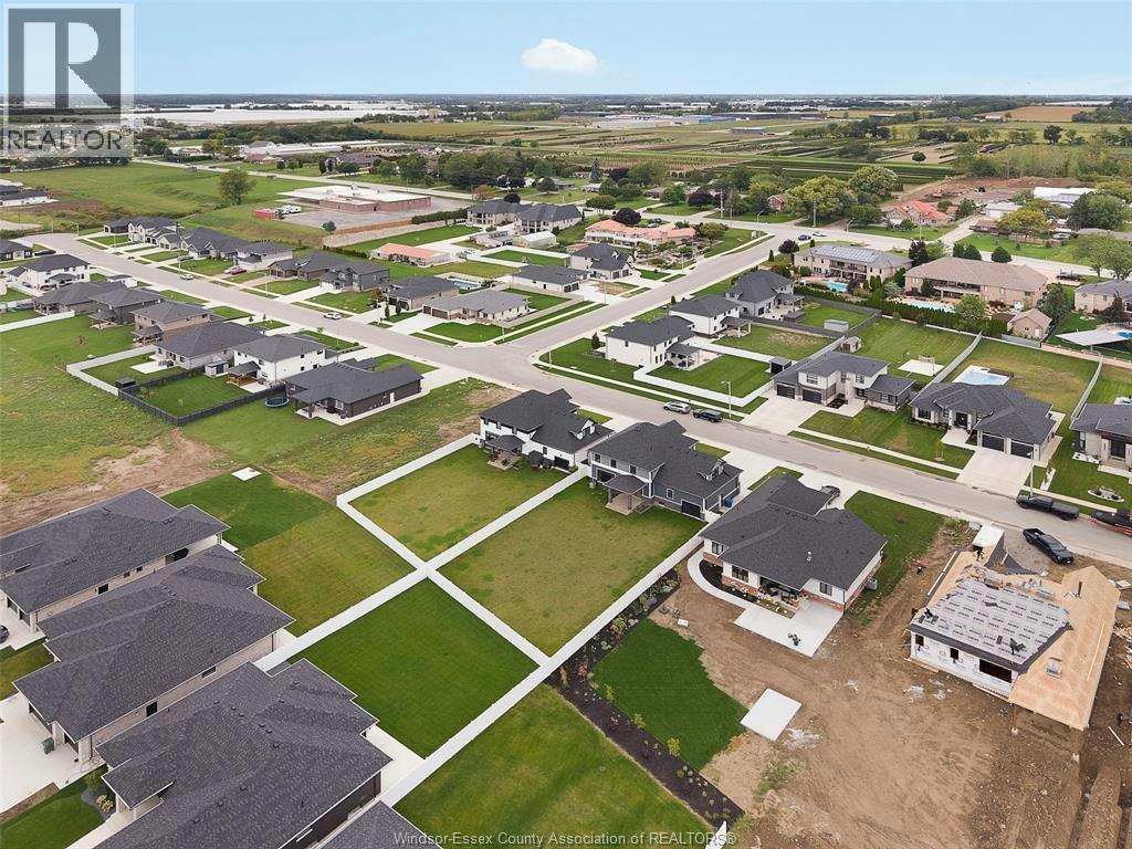 1933 Villa Canal Drive, Kingsville, ON, N9Y 0G5 - 45