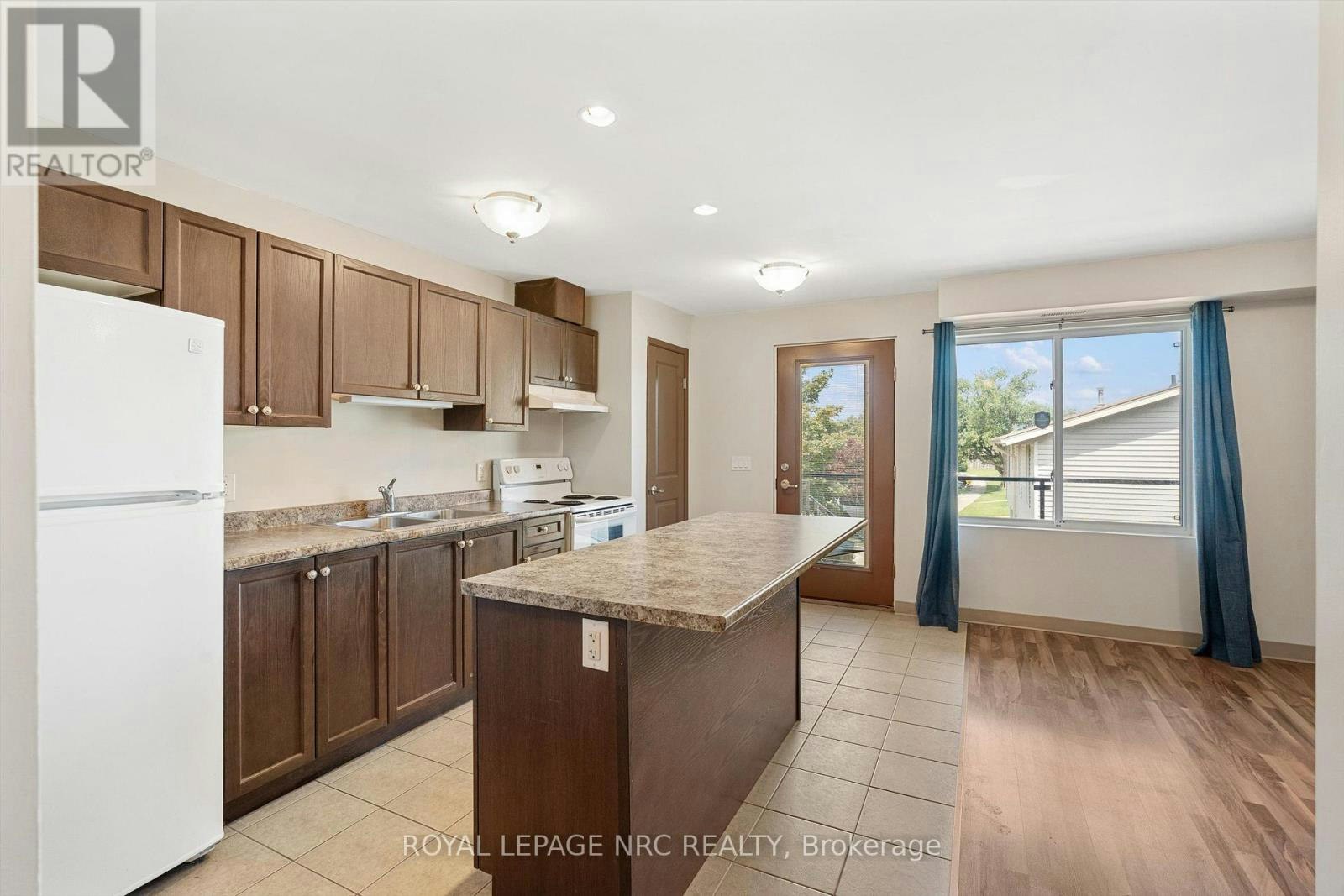 220-411 Lake Street, St. Catharines, ON, L2N 4H5 - 9