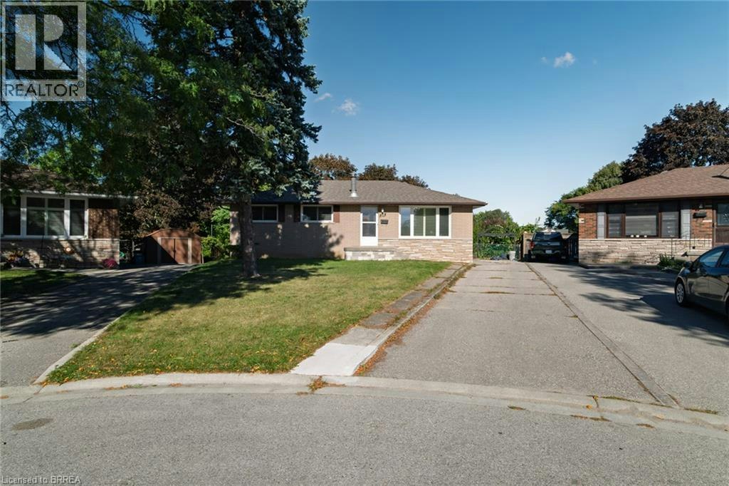 19 Gillrie Court, Brantford, ON, N3R 3A1