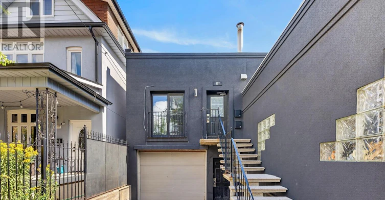 2-897 Lansdowne Avenue, Toronto, ON, M6H 3Z2