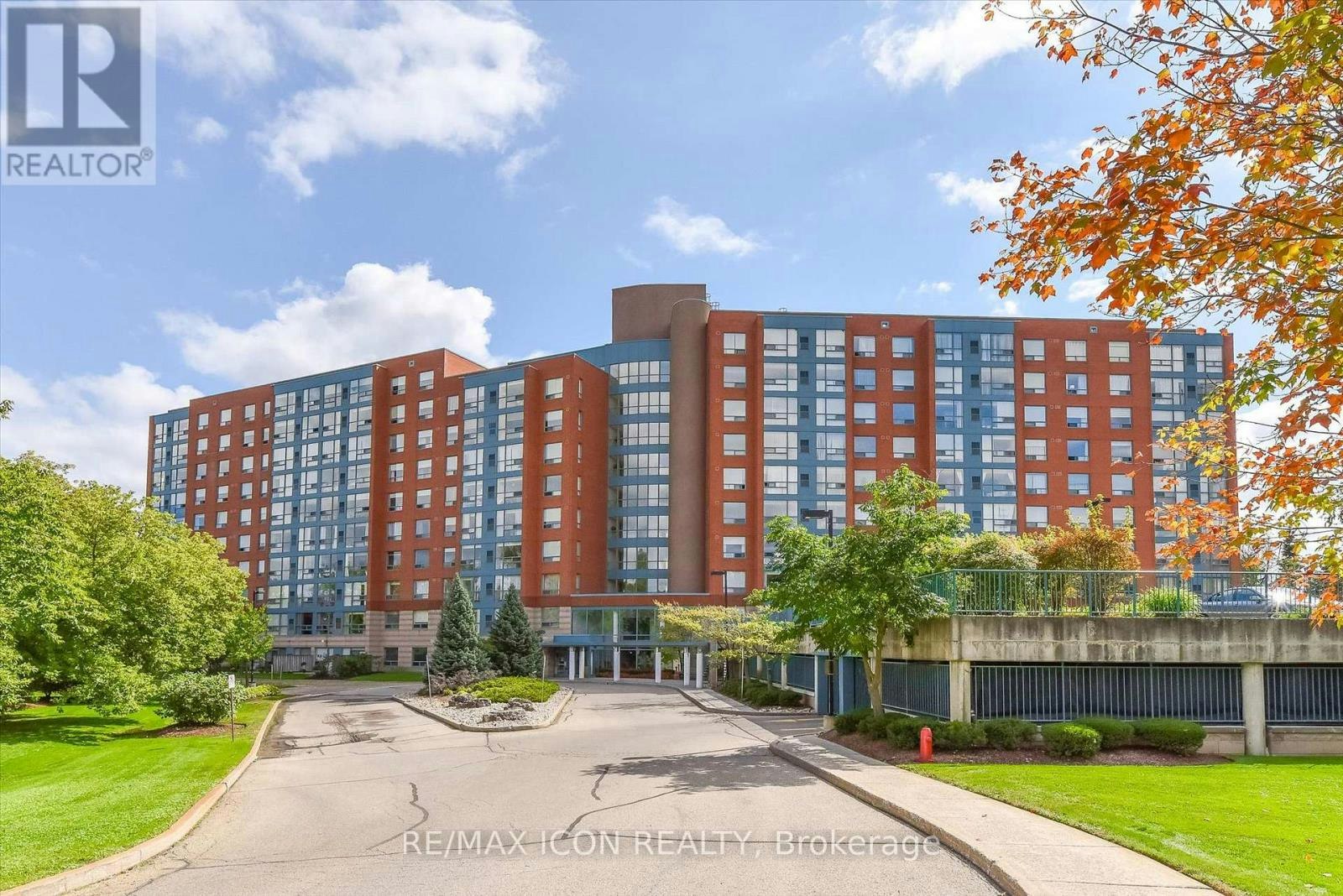 311-55 Blue Springs Drive, Waterloo, ON, N2J 4T3