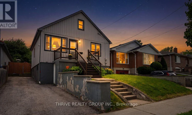 37 Emery Street W