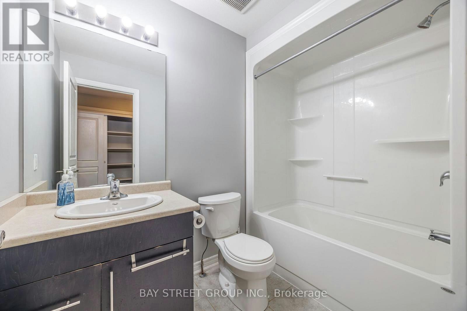 7752 Willey Street, Niagara Falls, ON, L2G 0H2 - 10