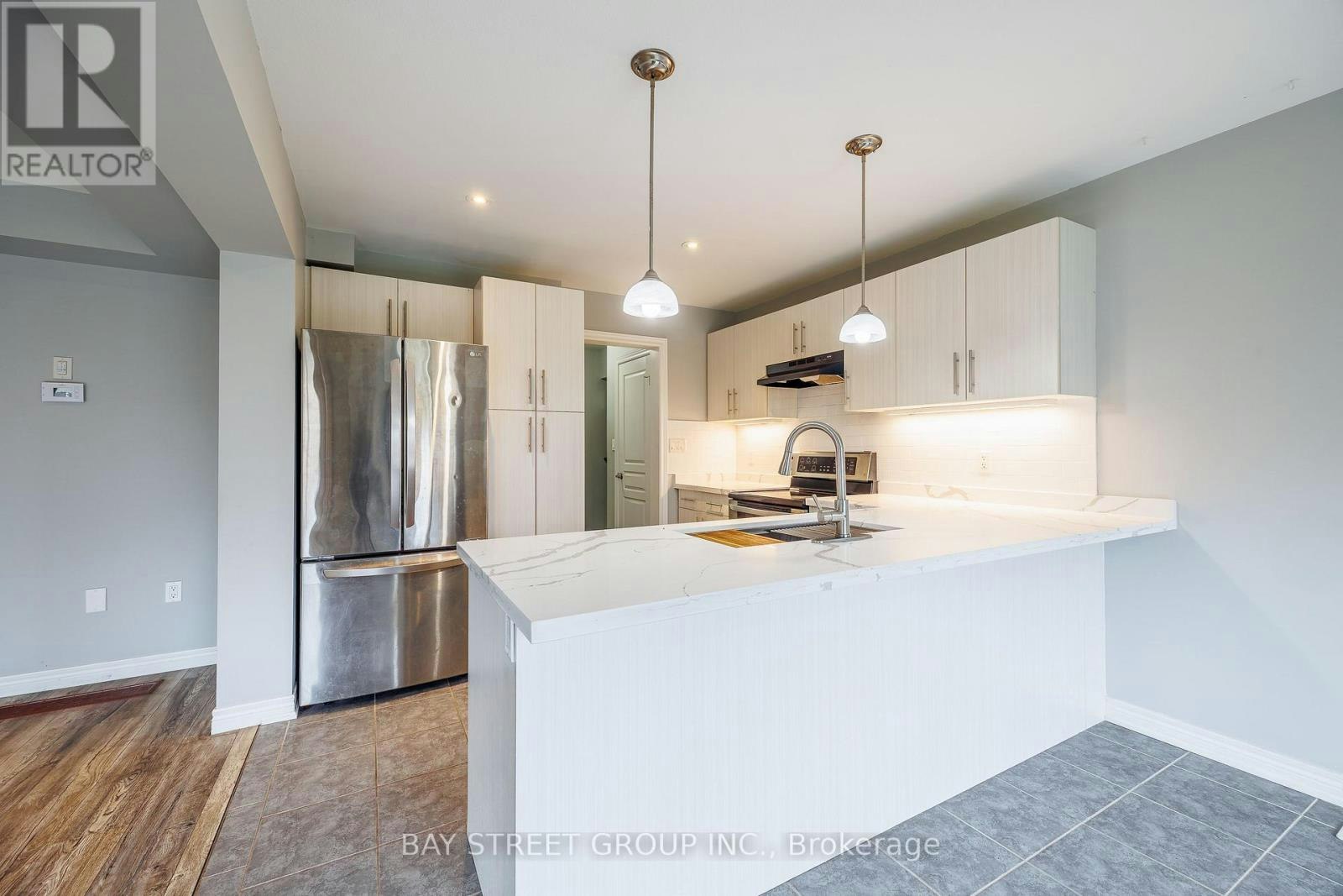 7752 Willey Street, Niagara Falls, ON, L2G 0H2 - 6