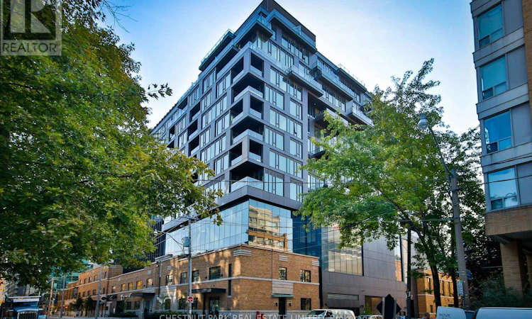 424-505 Richmond Street W