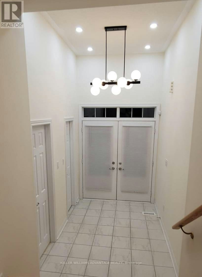 84 Little Britain Crescent, Brampton, ON, L6Y 6A8 2