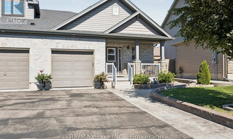 9 Trillium Way