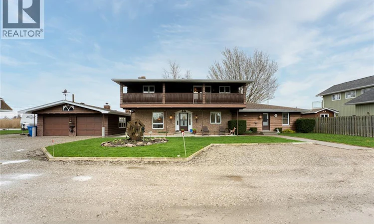 194 Riverside Road