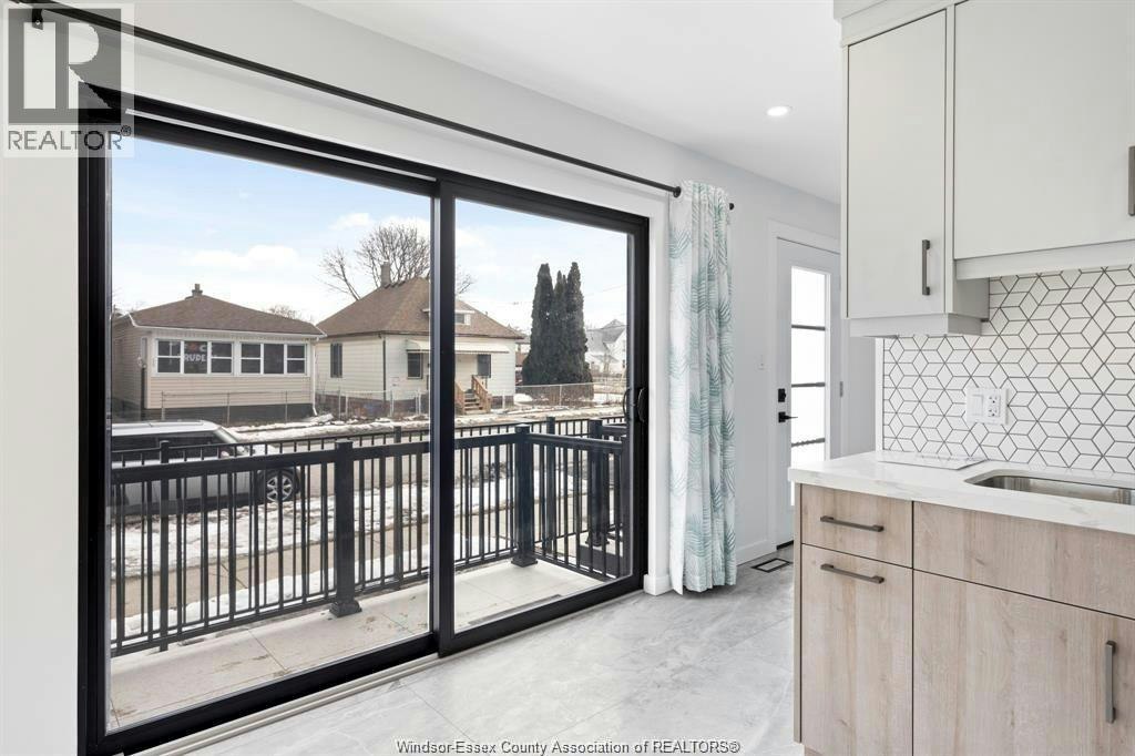 687 Assumption Street, Windsor, ON, N8A 3B5 - 4