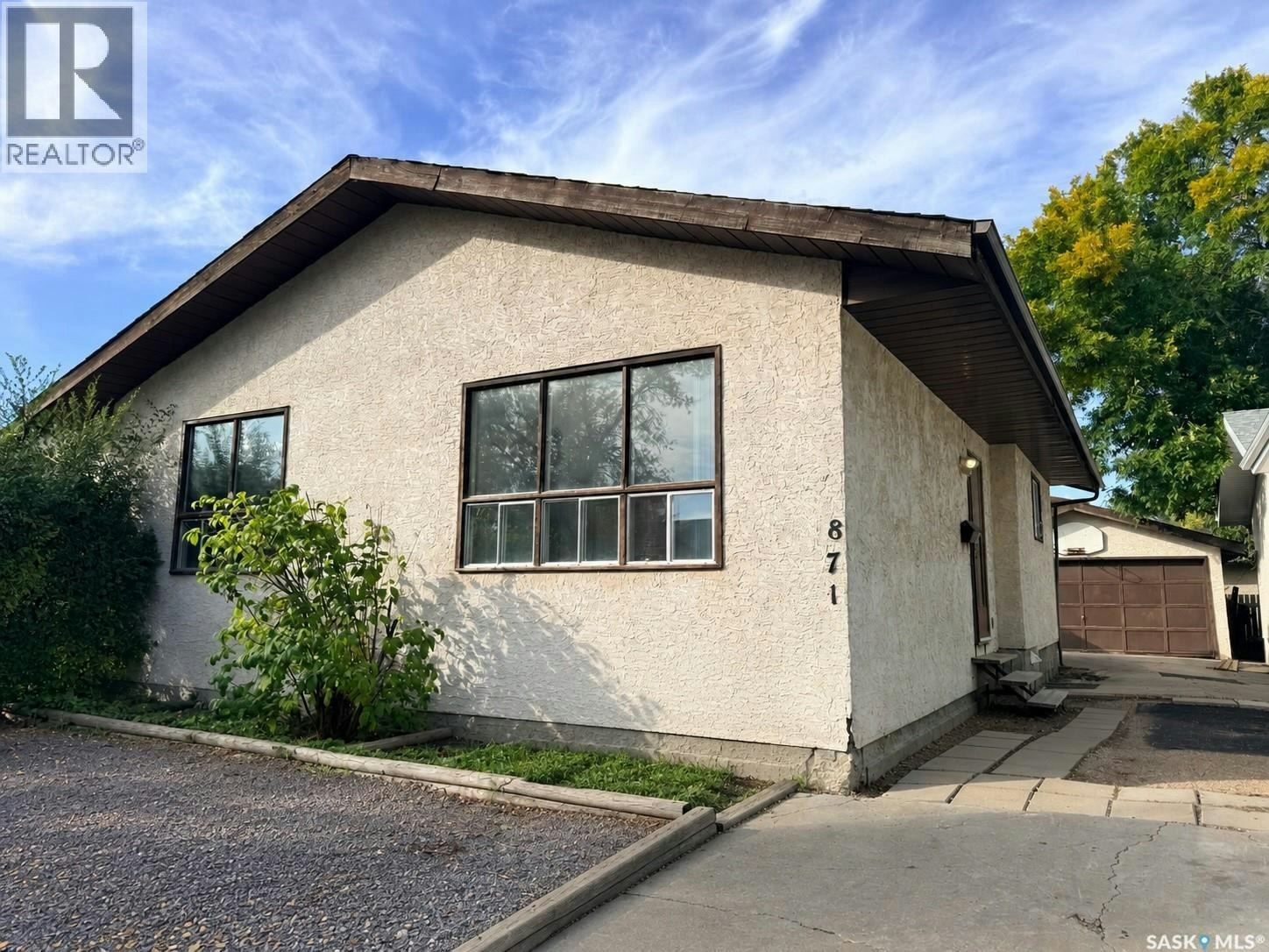 871 Morris Crescent N, Regina, SK, S4X 2W4