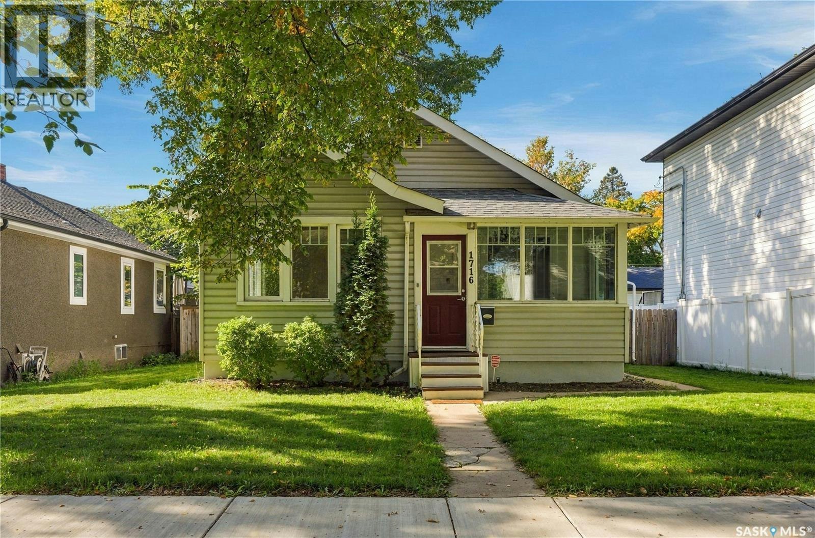 1716 Lorne Avenue, Saskatoon, SK, S7H 1Y4