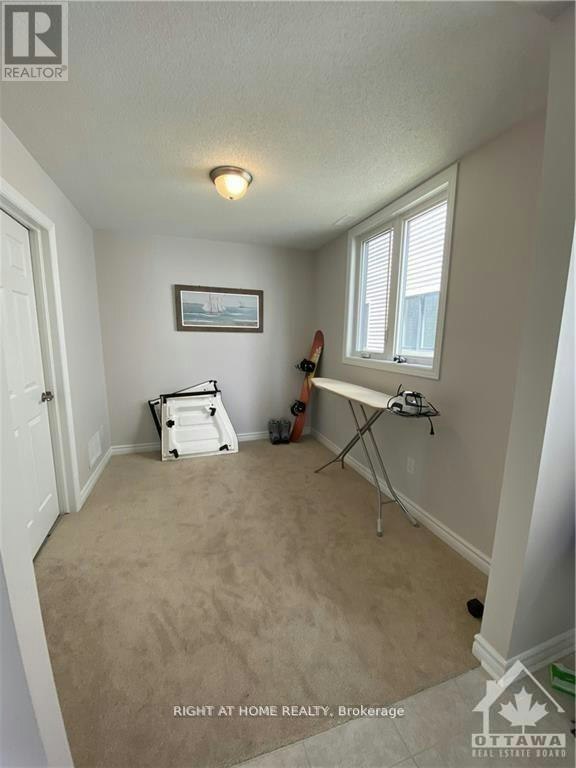 166 Pictou Crescent, Ottawa, ON, K2V 0R2 - 4