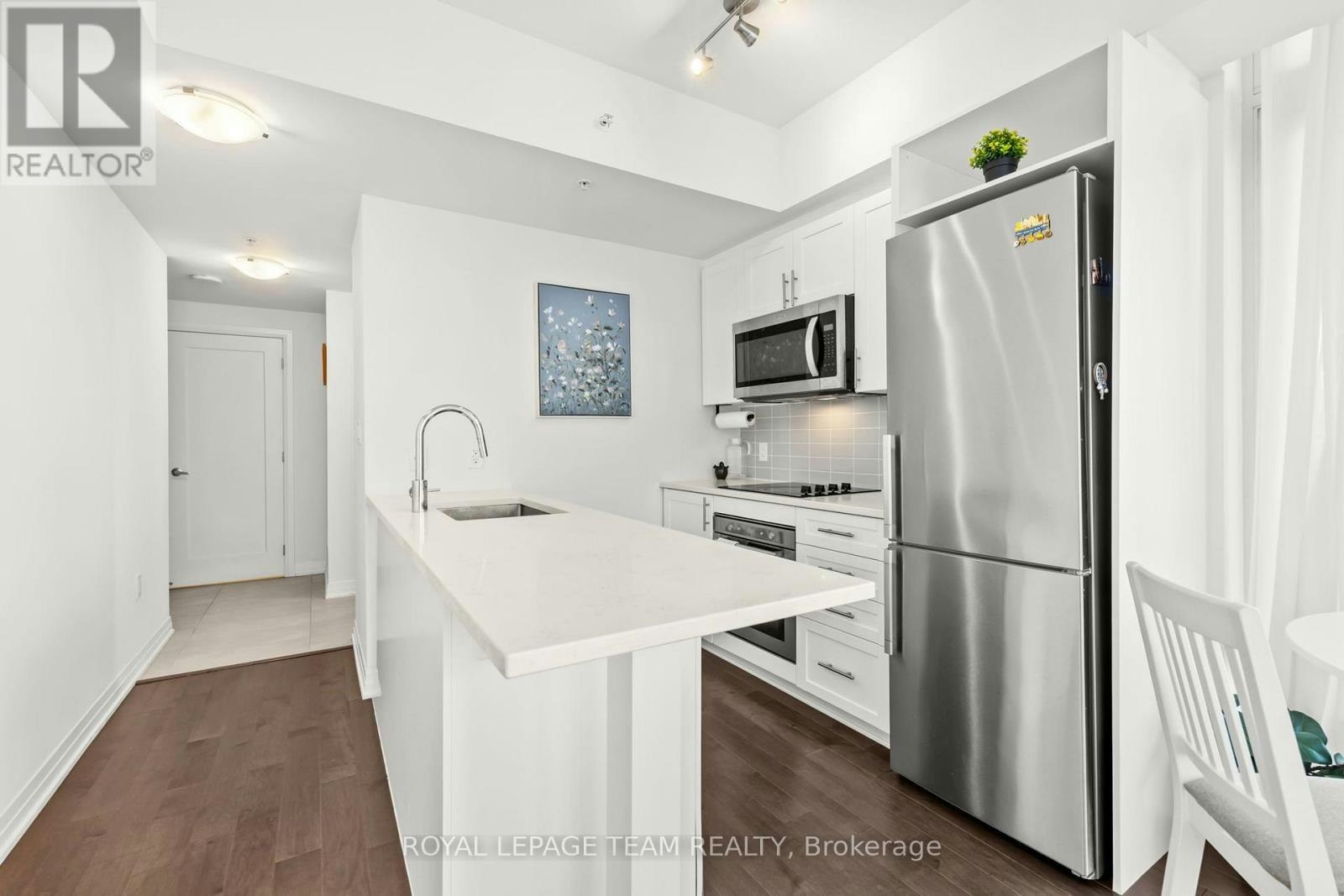 501-805 Carling Avenue, Ottawa, ON, K1S 5W9 - 5