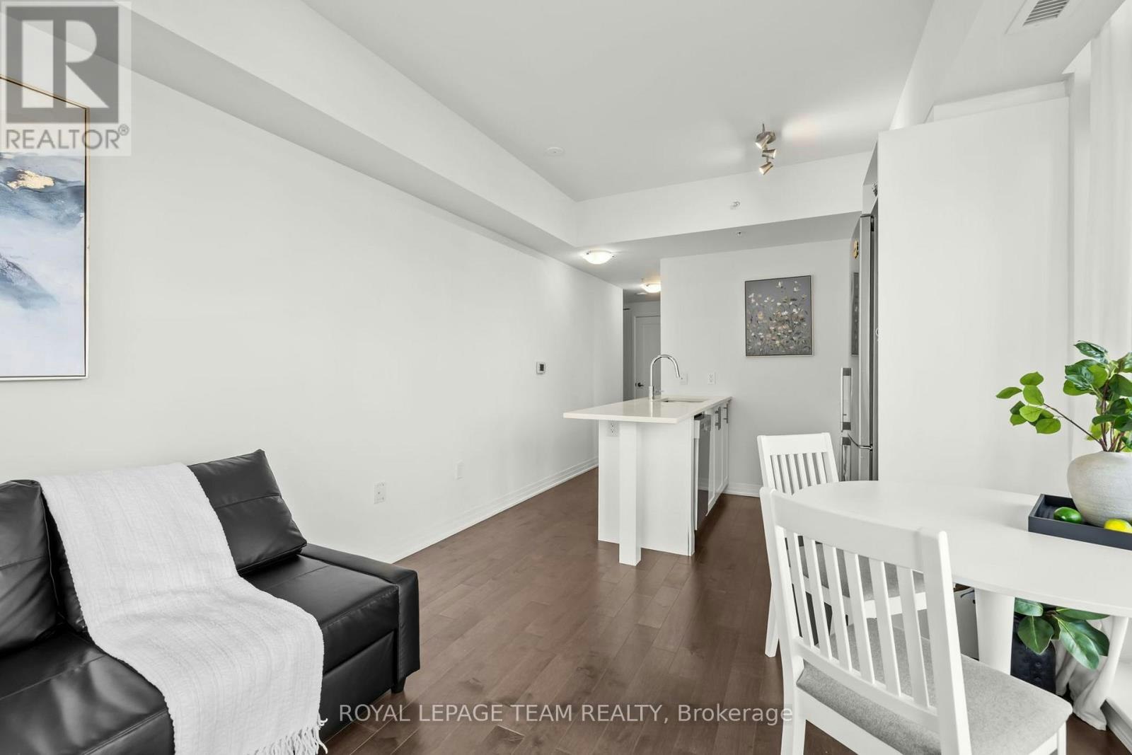 501-805 Carling Avenue, Ottawa, ON, K1S 5W9 - 10