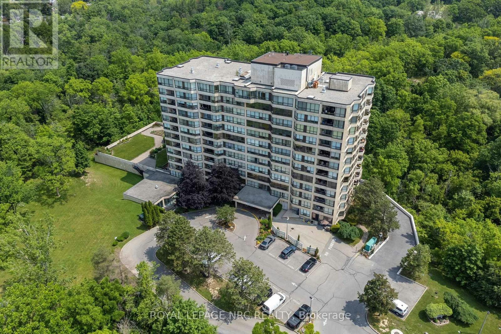 404-3 Towering Heights Boulevard, St. Catharines, ON, L2T 4A4