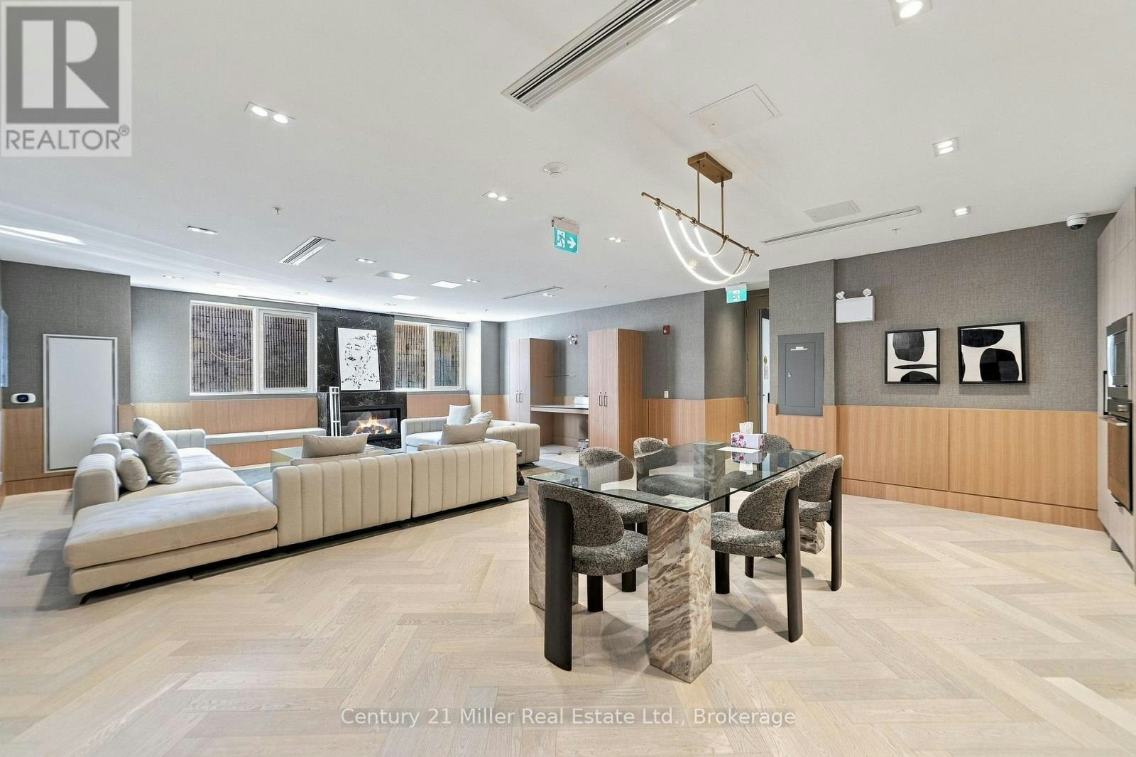 123 Maurice Drive, Oakville, ON, L6K 2W6 - 5