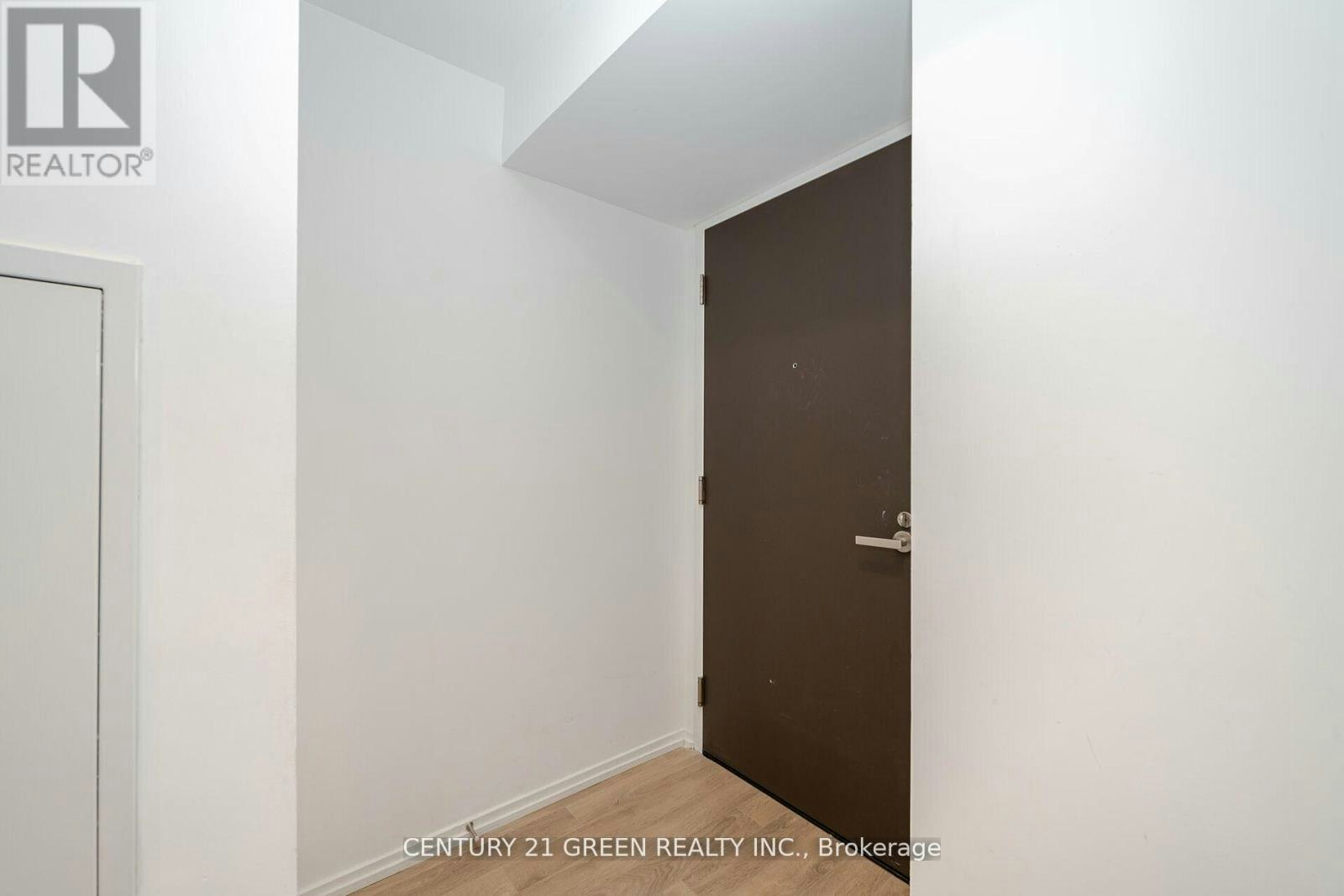 1503-197 Yonge Street, Toronto, ON, M5B 0C4 - 7