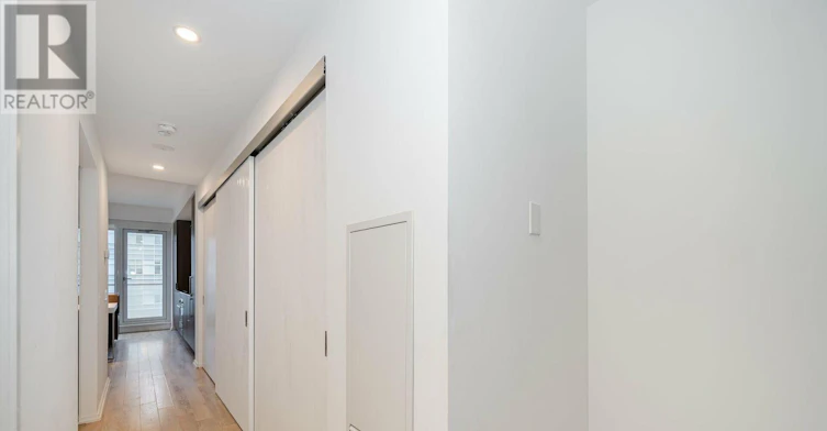 1503-197 Yonge Street, Toronto, ON, M5B 0C4 - 8