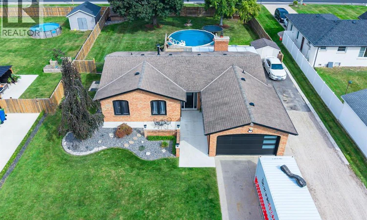 3 Fischer Crescent