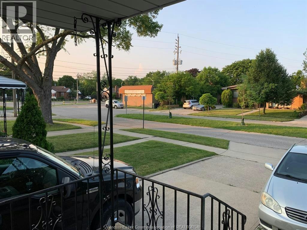 LOWER-835 Isabelle, Windsor, ON, N8S 3A9 - 3