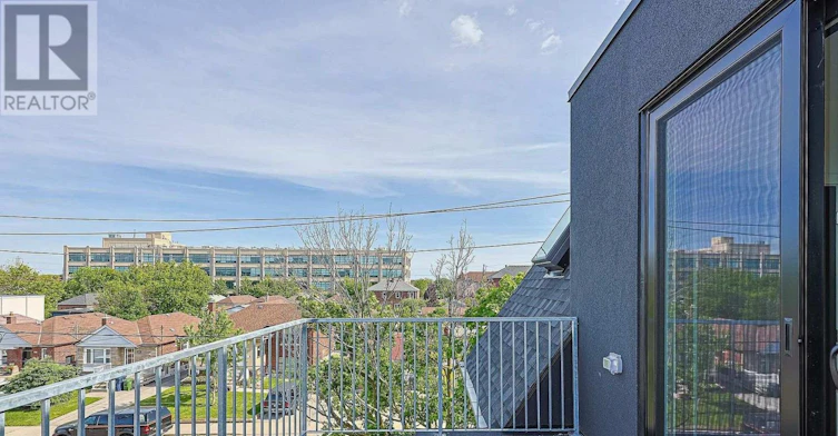 4-159 Locksley Avenue, Toronto, ON, M6B 3N6 - 19