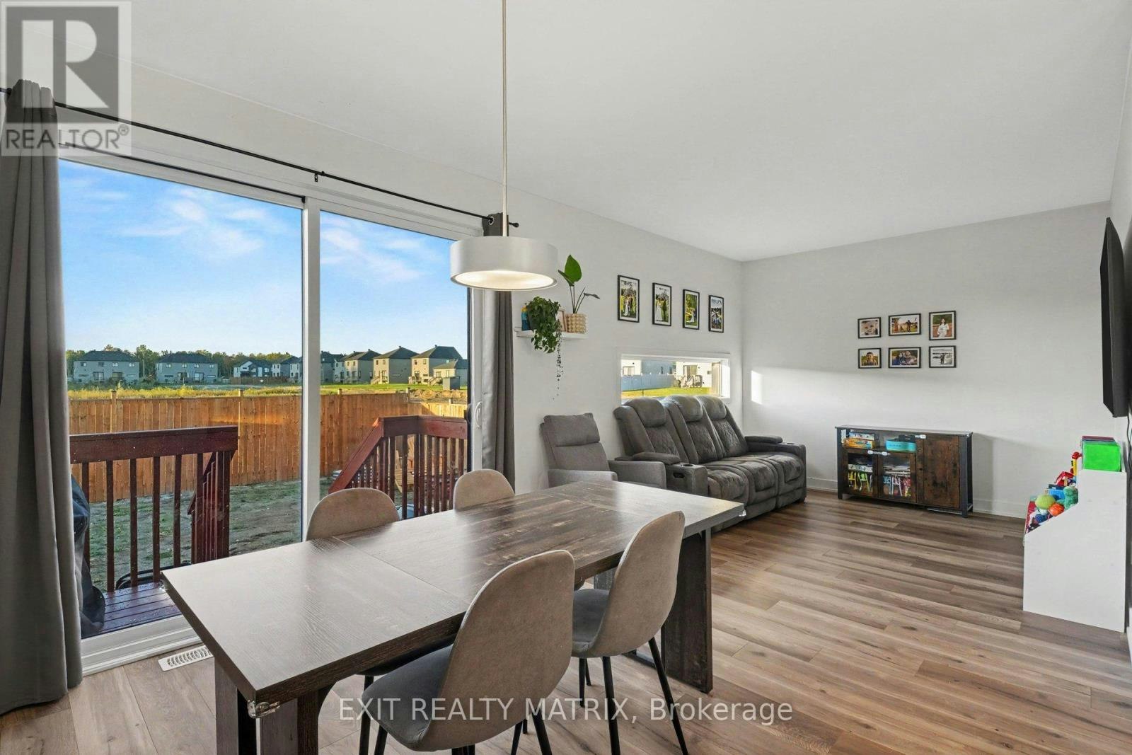 214 Cypress Street, Limoges, ON, K0A 2M0 - 4